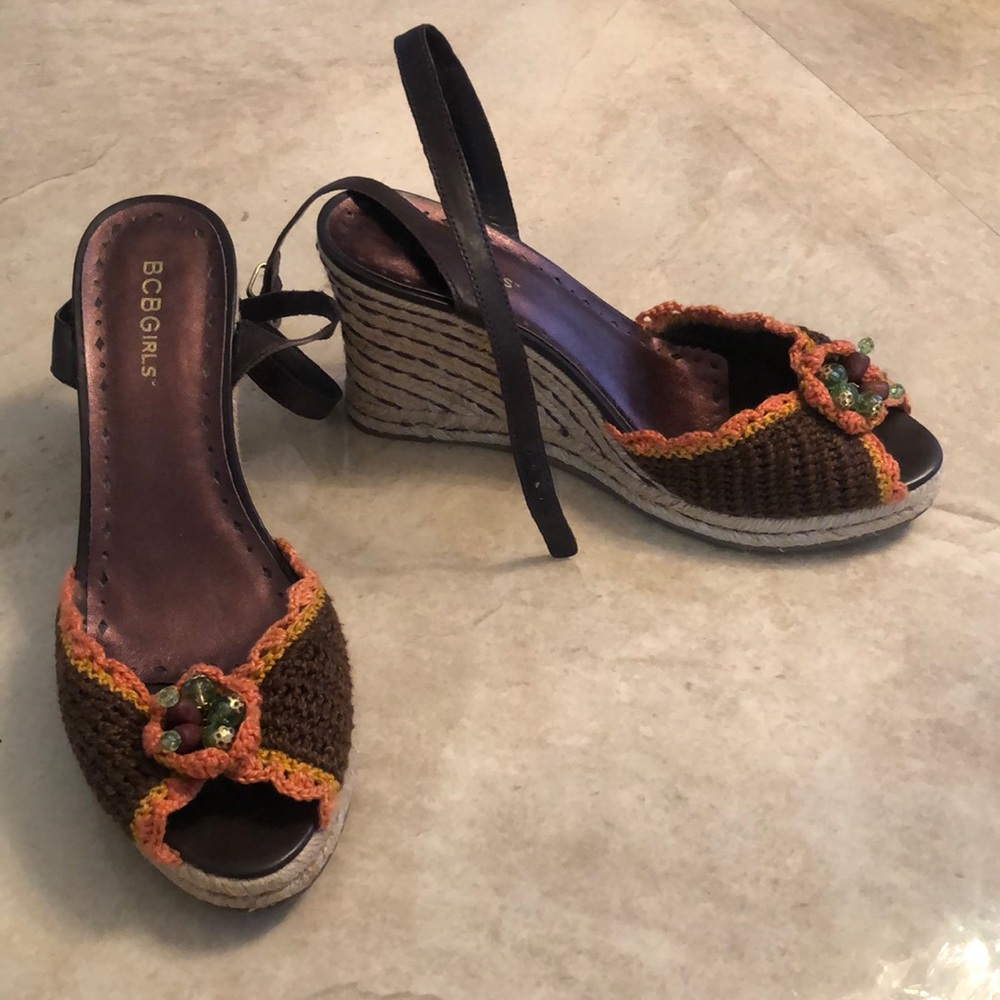 BCBG Girls brown and orange crocheted espadrilles.beading at toe. Exc cond 8M